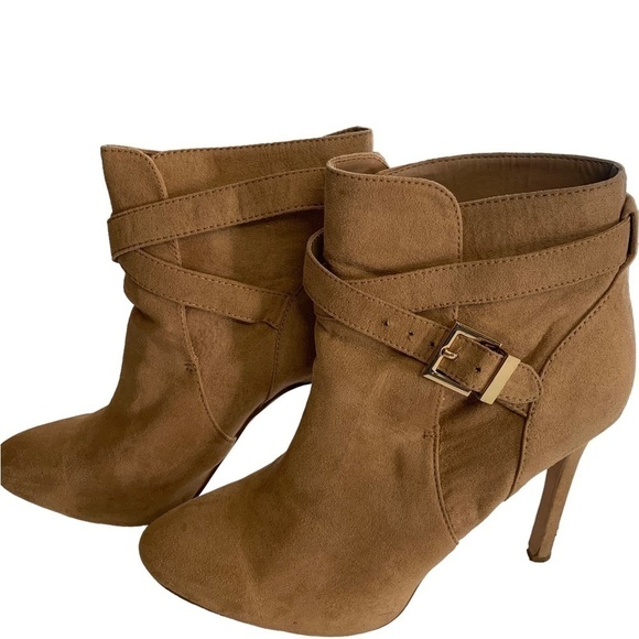 Forever 21 Shoes - 𝅺FOREVER 21 Slip-on Heels, 7